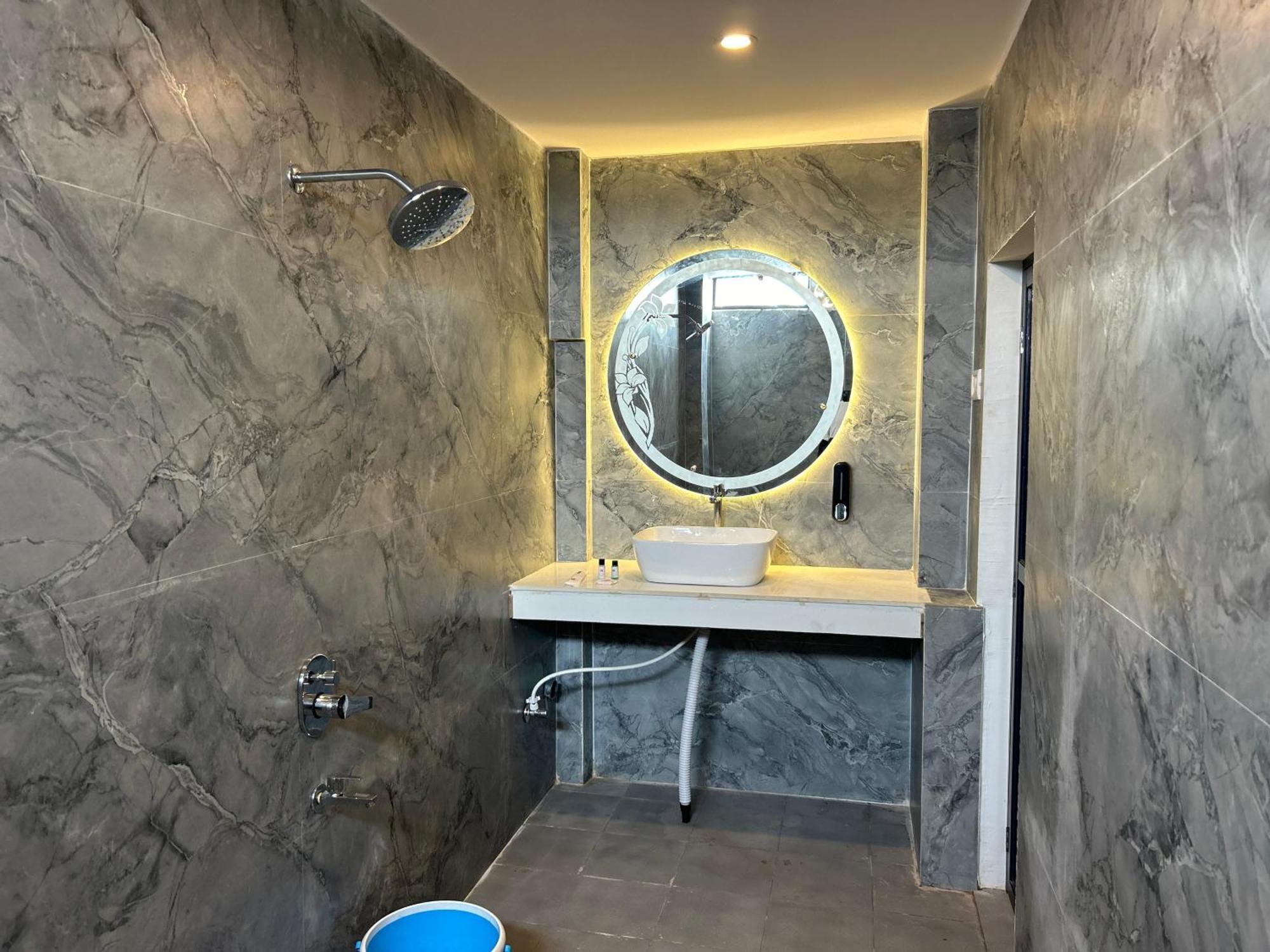 Hotels7Apple Mahoba Luaran gambar