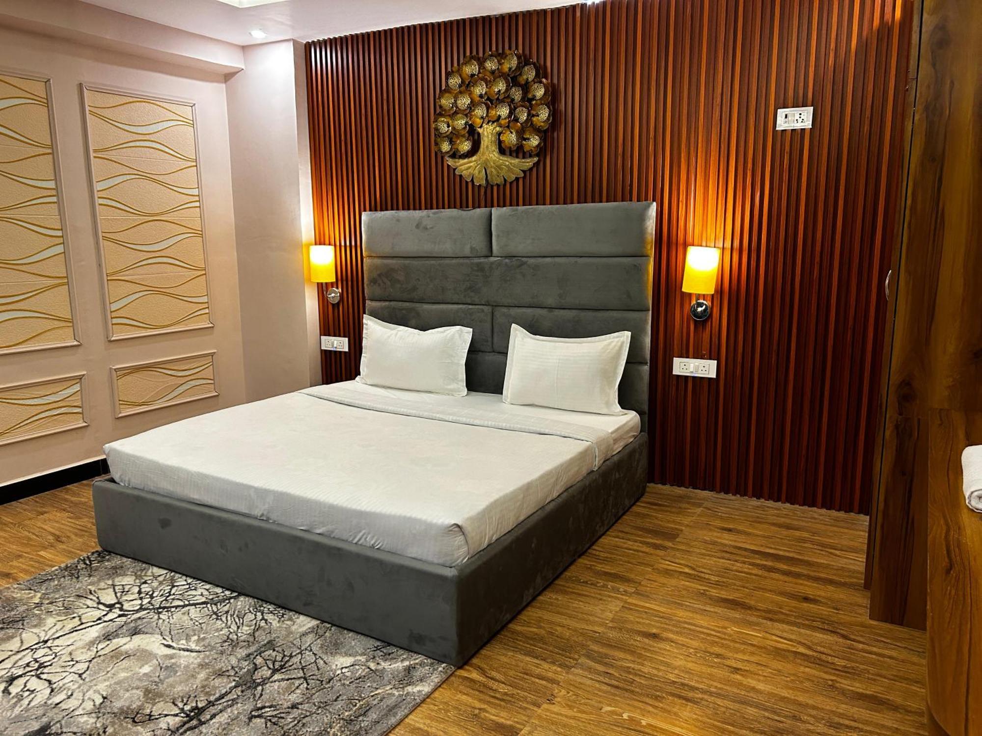 Hotels7Apple Mahoba Luaran gambar