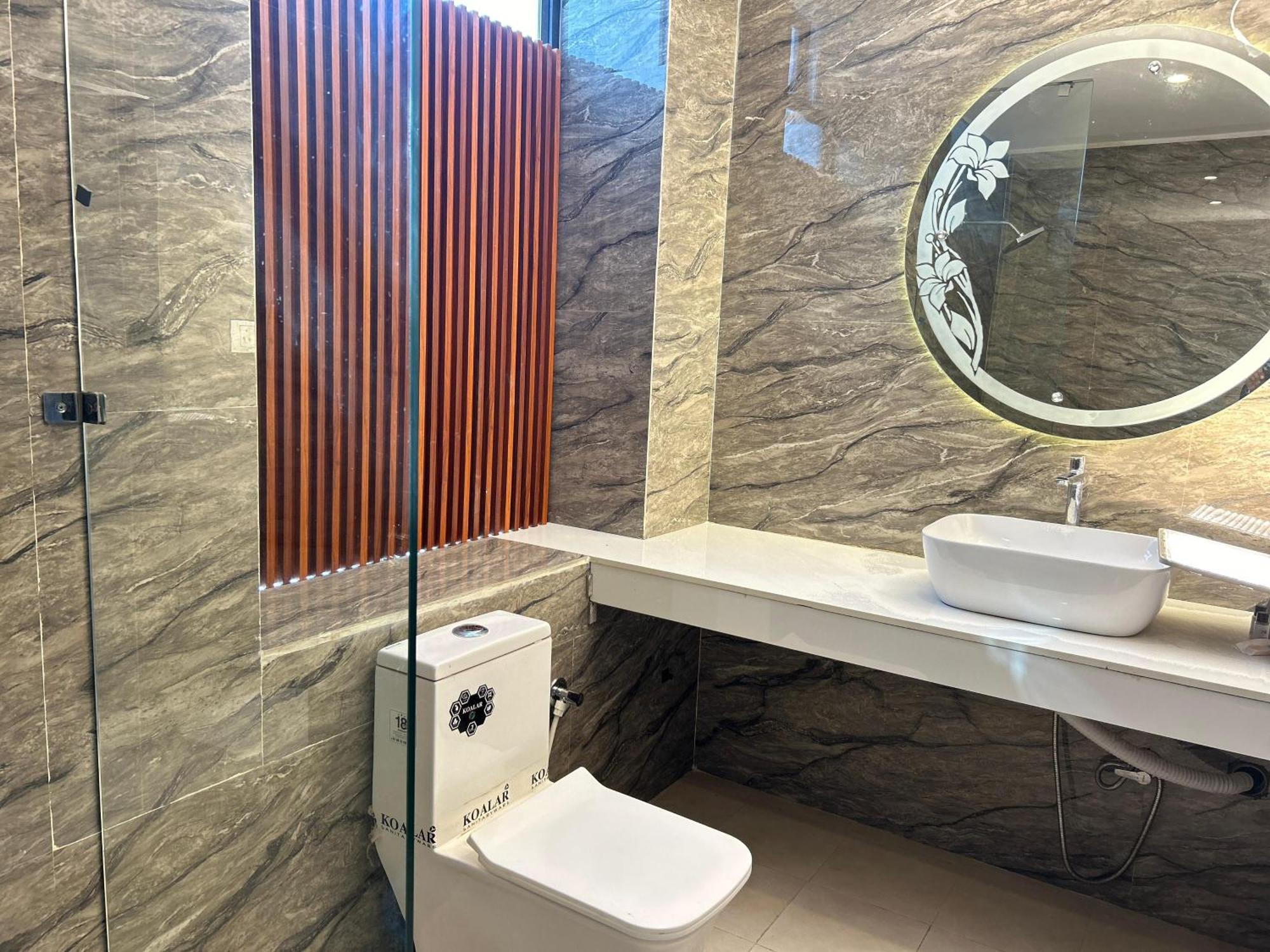 Hotels7Apple Mahoba Luaran gambar
